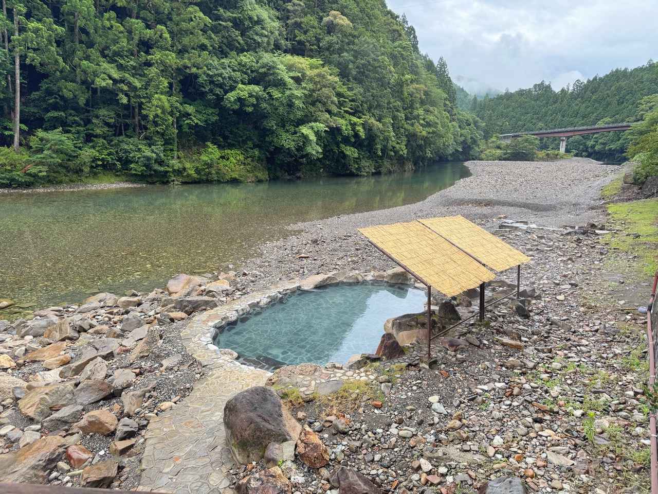 画像2: 静寂と大自然に抱かれる極上リトリート。熊野本宮温泉郷 川湯温泉「山水館 川湯みどりや」で叶える贅沢な時間