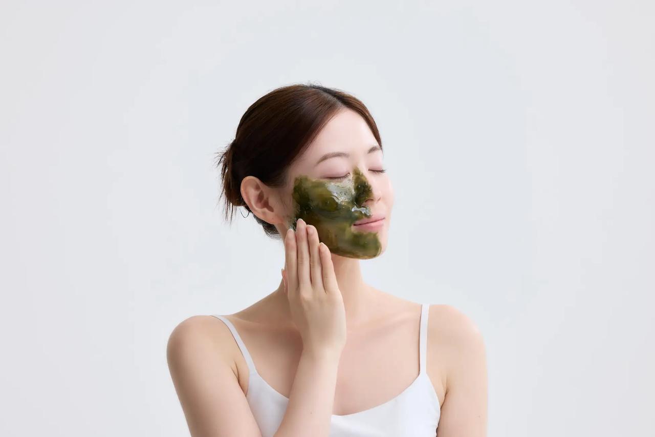 画像: 頑固な黒ずみもするん！美容成分があふれ出る贅沢な「こだわり処方」