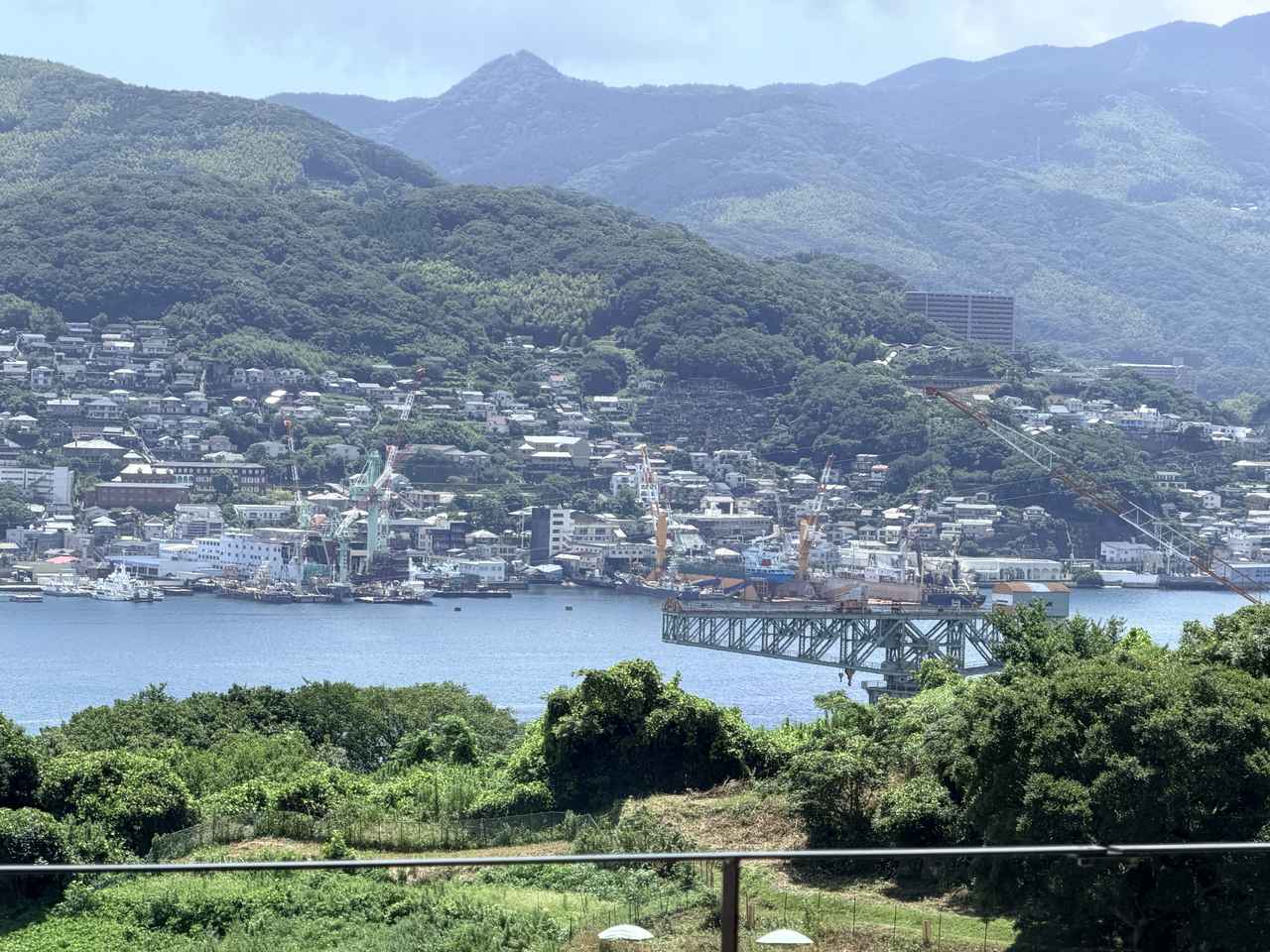 画像: 世界遺産の大浦天主堂やジャイアントクレーン、グラバー園も一望
