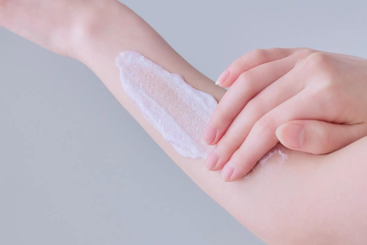 画像2: 摩擦を抑えて角質ケア！新感覚「とろけるジェラート」テクスチャー