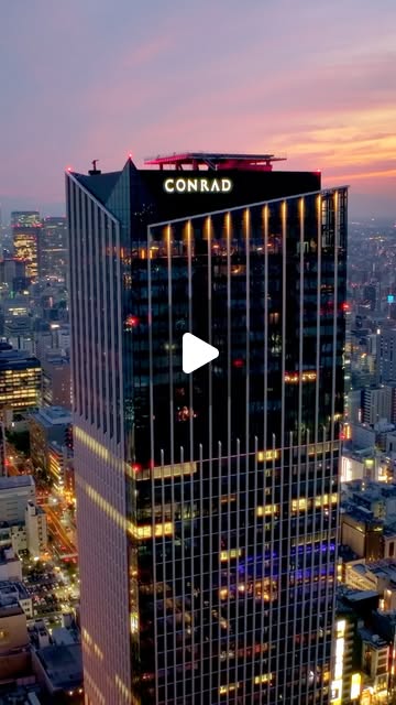 画像: コンラッド名古屋 / Conrad Nagoya on Instagram: "新たな物語が、名古屋ではじまります。 2026年7月31日。 コンラッド名古屋が開業いたしました。 この街の歴史や文化に寄り添いながら、洗練されたデザイン、心に残る美食、そして心温まるおもてなしをお届けします。 コンラッド名古屋で過ごすひとときが、忘れられない旅の思い出となりますように。 皆さまのお越しを心よりお待ちしております。 A new chapter begins in Nagoya. Today, Conrad Nagoya officially opens its doors. Inspired by the spirit of the city, our hotel brings together thoughtful design, exceptional dining and intuitive hospitality to create meaningful moments for every guest. Whether you're visiting for business or leisure, we look forward to welcoming you and becoming part of your journey in Nagoya. Welcome to Conrad Nagoya. #コンラッド名古屋 #ConradNagoya #コンラッドホテル #名古屋ホテル #Nagoya"