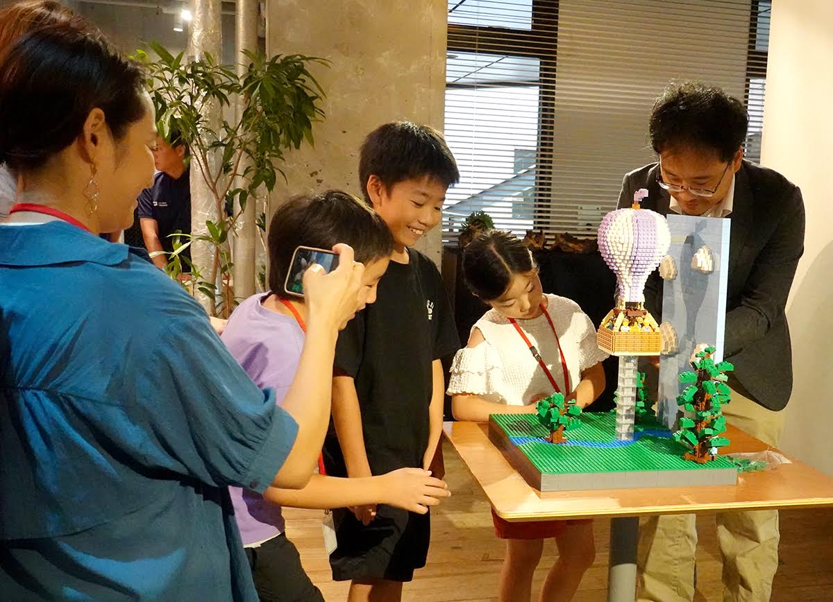 画像2: 「将来こうなりたい」をレゴ®で表現。親子で協力する姿が印象的