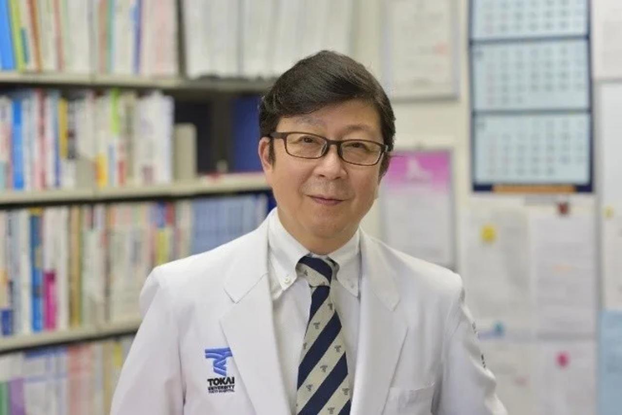 画像: 医学博士：西﨑 泰弘 1986年東海大学医学部卒業。慶應義塾大学医学部大学院、UCLAリサーチフェローを経て、現在、東海大学医学部総合診療学系健康管理学領域 主任教授、東海大学大学院医学研究科ライフケアセンター長、日本総合健診医学会理事長、国際健診学会理事長、健康長寿研究教育センター理事長を務める。専門は予防医学、抗加齢医学、消化器肝臓病学。過去に「乳酸菌L.ラクティス プラズマ」との共同研究にも関わっている。