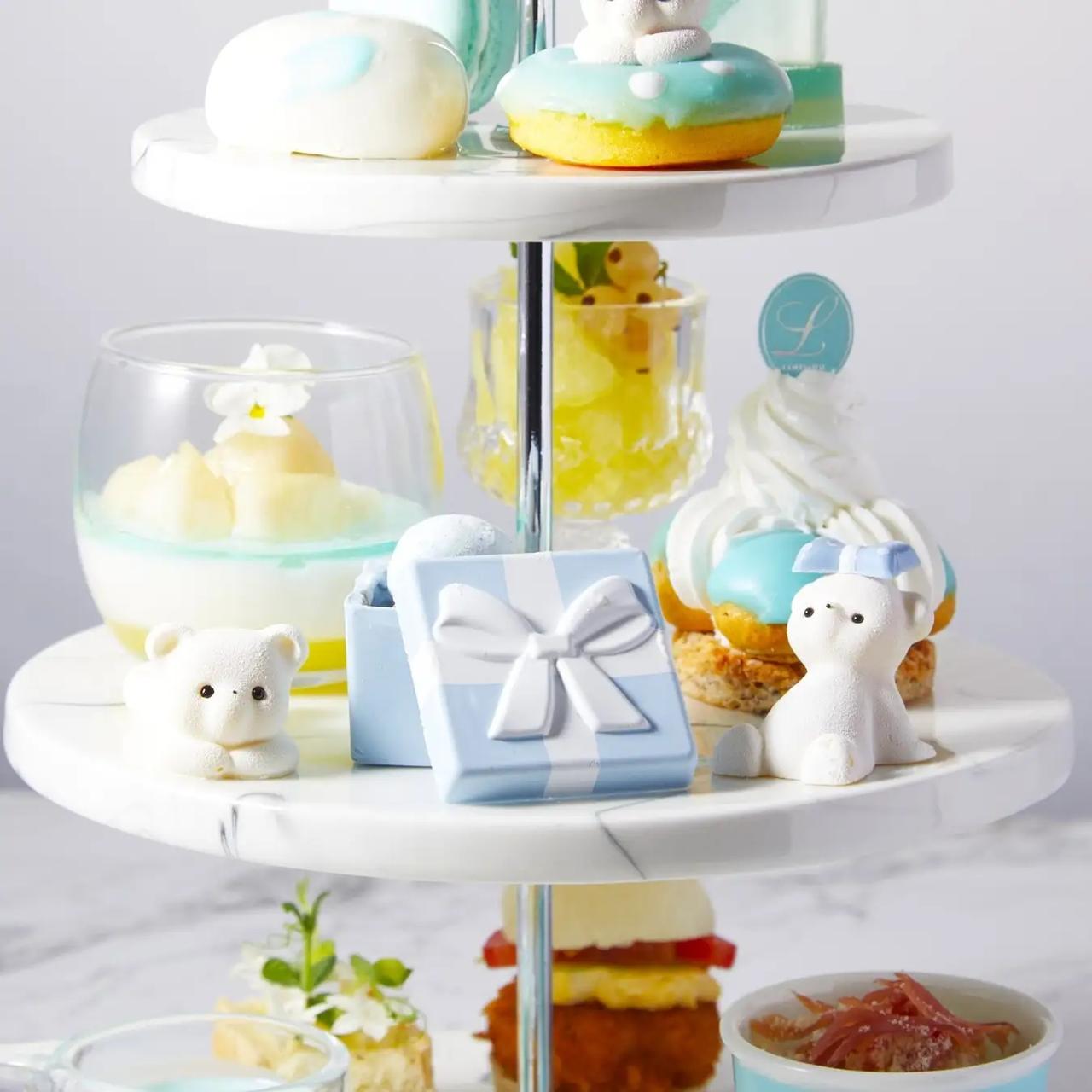 画像: チョコレートのギフトBOX プティサブレとブールドネージュ / アールグレイ薫る サントノーレ / 白桃のパンナコッタ 爽やかなジャスミンのソース / 静岡県産フレッシュメロンジュレ