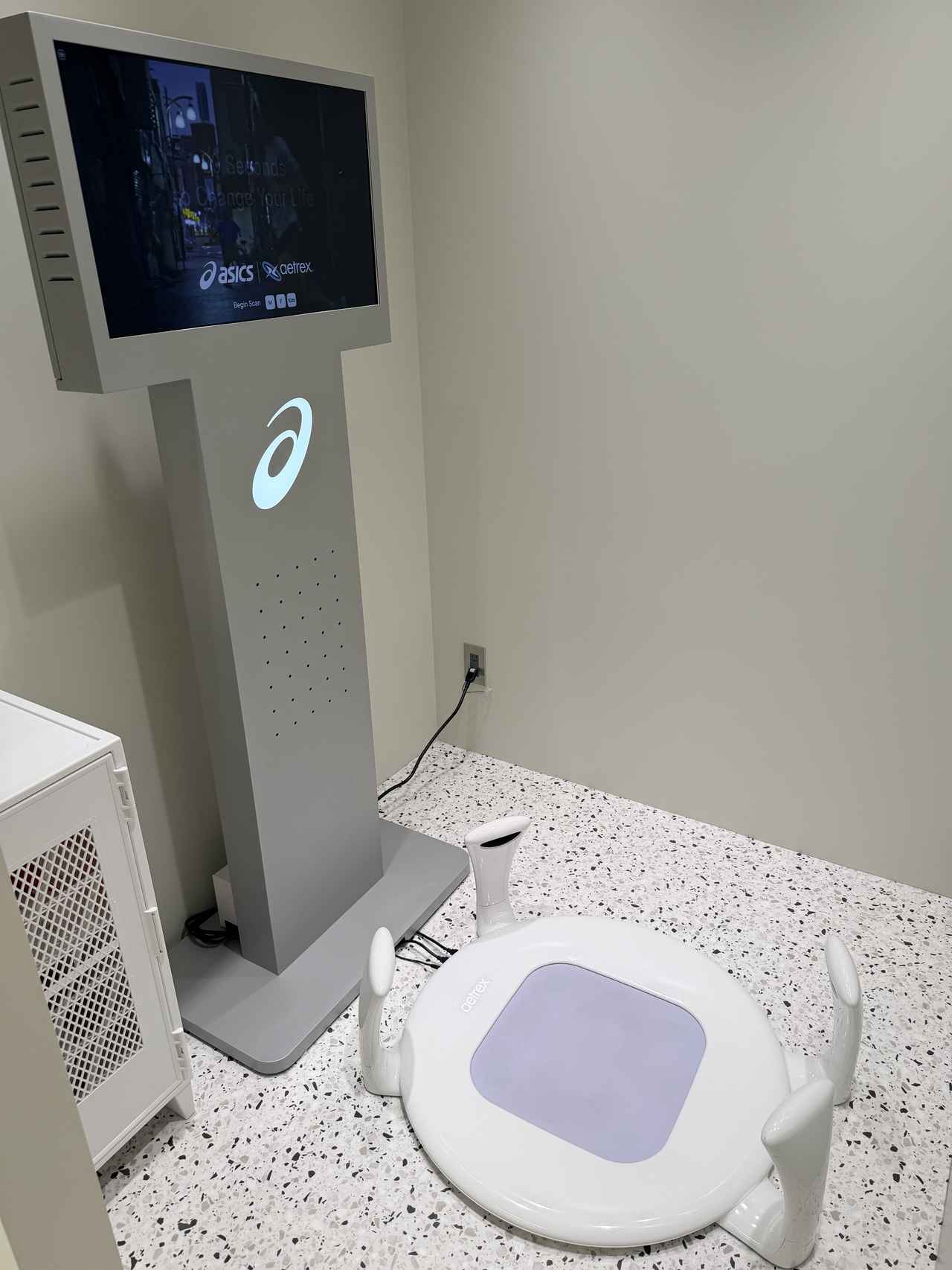 画像2: わずか15秒で理想の一足に出会う!最新3D足形計測でブレない靴選び