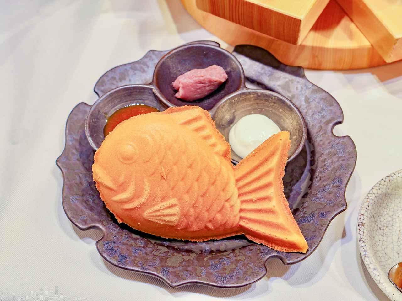 画像: 玄米粉のスコーンたい焼き