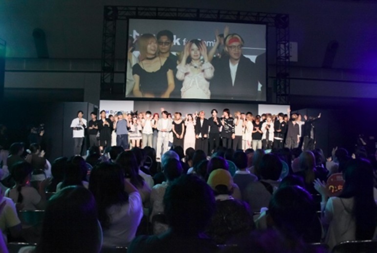 画像: フィナーレは盛大に!キャストが揃ってのエンディングステージ