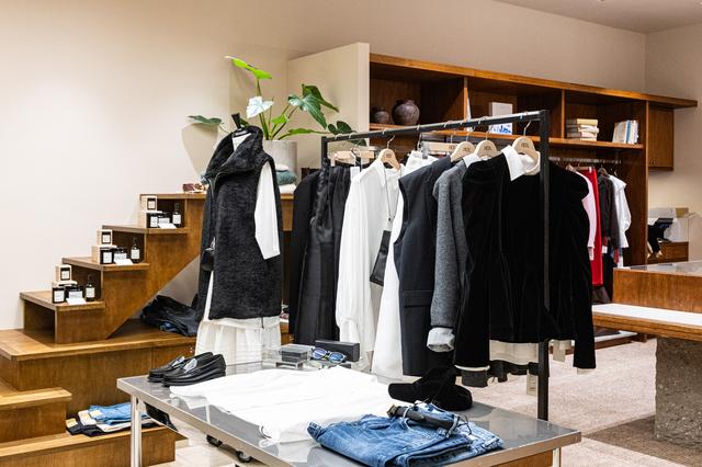 画像2: セレクトショップ「HER.」の新店舗がNEWoMan新宿にオープン。タイムレスな美しさを纏う限定アイテム＆豪華ノベルティをご紹介