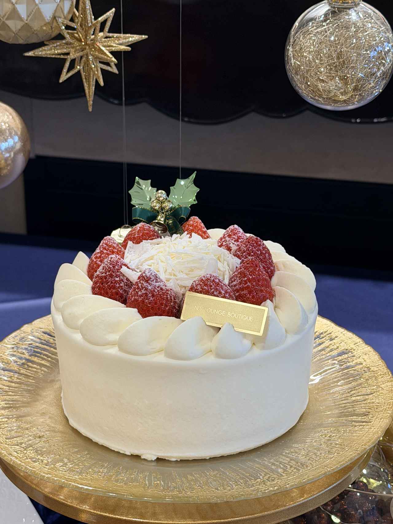 画像: ホワイトクリスマスショートケーキ 直径15cm　 ￥7,700 直径18cm　 ￥10,100