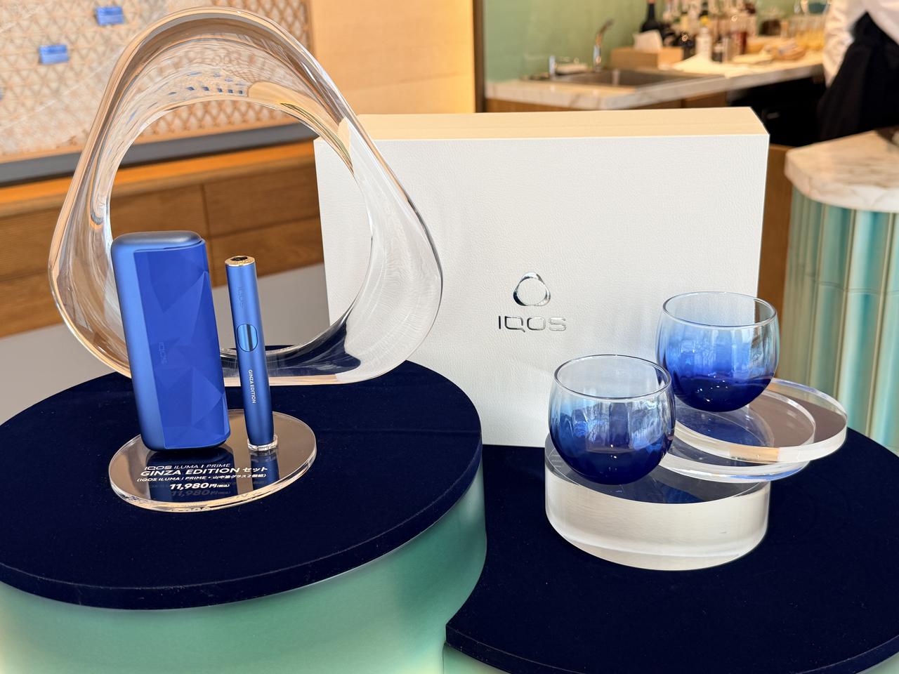 画像: IQOS イルマ i プライム 銀座限定モデルセット 仕様　IQOS イルマ i プライム セット内容 -　IQOS イルマ i プライム　銀座限定モデル -　山中塗グラス（2個） -　特別パッケージ 販売数　-　1814台限定（シリアルナンバー刻印） メーカー希望小売価格　11,980円（税込） 発売日／発売店舗　2026年9月4日（金）より発売 -　IQOS フラッグシップ 銀座