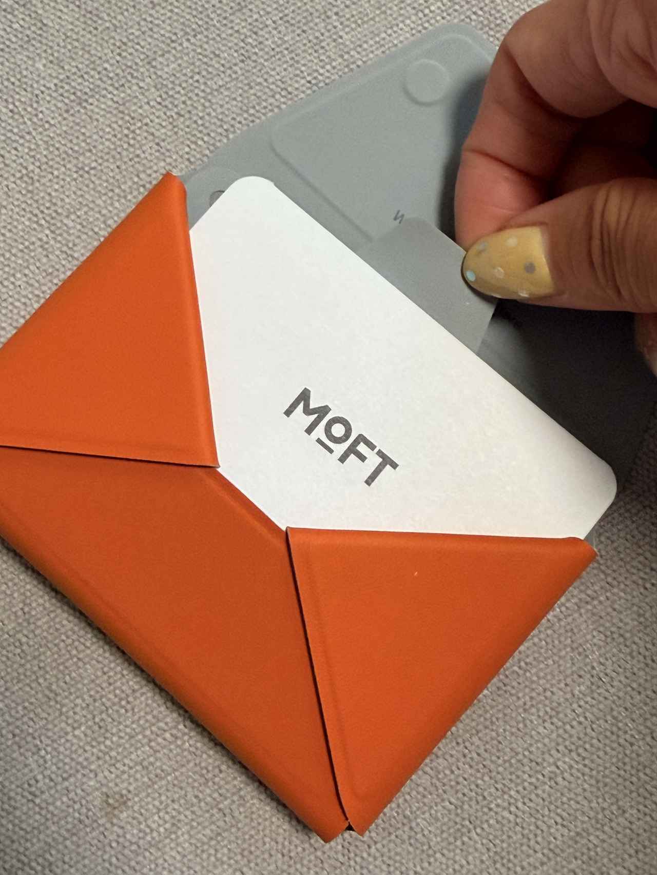 画像3: スマホのスマート化♡MOFTの多機能カードケース＆スタンドで叶えるミニマルな毎日