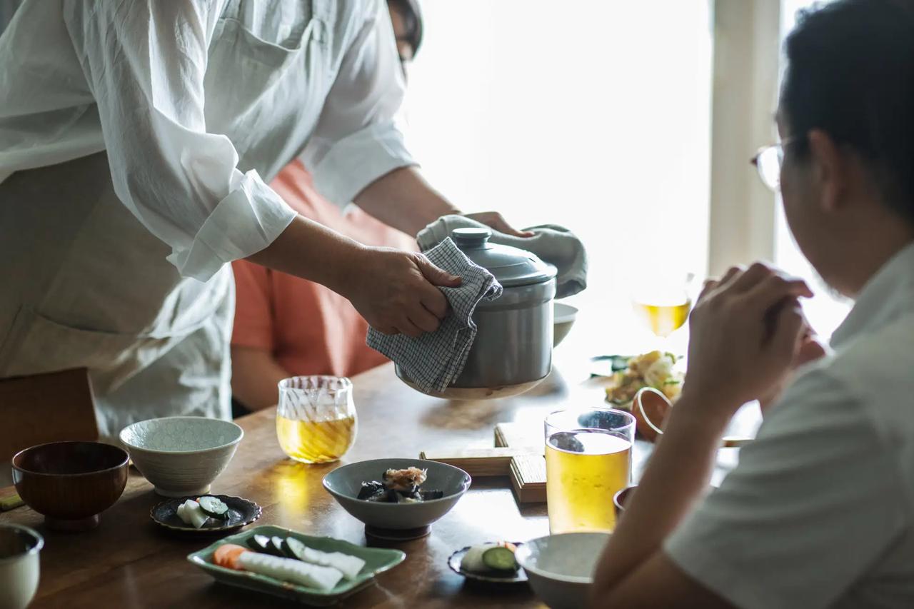 画像: 2. 素材の甘みを最大化する「やさしい火入れ」と「高い蓄熱性」