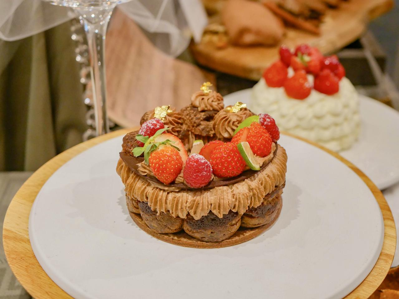 画像2: 王道と個性が光る!極上のクリスマスケーキ2種