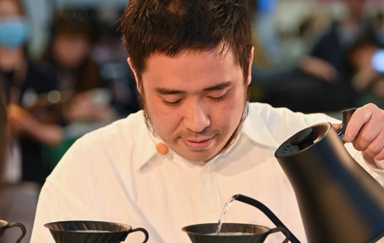 画像: 小野 光(おの ひかる)氏 オーストラリア、香港でバリスタとしての経験を積み、「Japan Brewers Cup 2022」で優勝。2023年、東京・代々木でスペシャルティコーヒーの専門店「Brewman Tokyo」を開業。