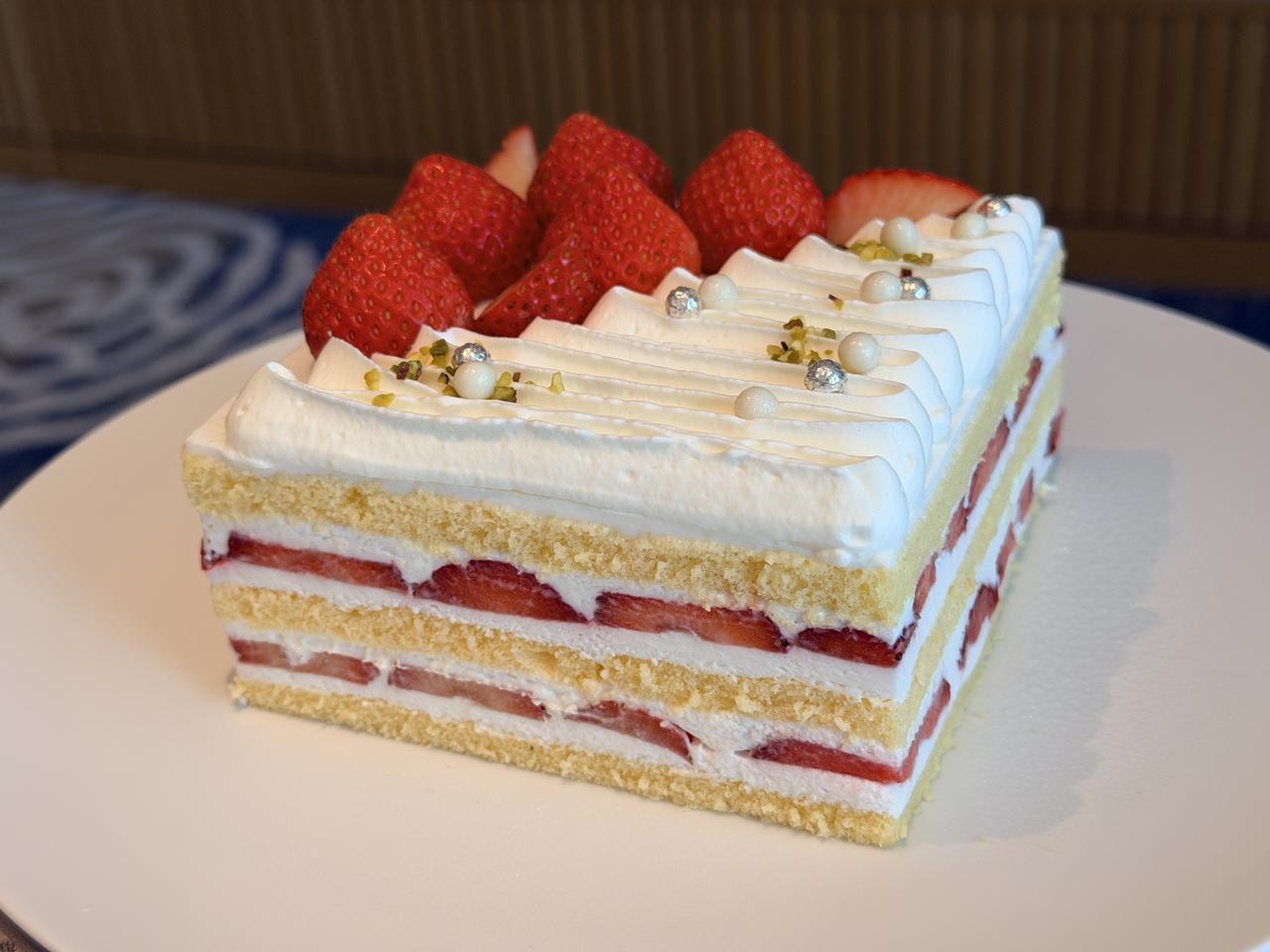 画像: ■ガトー ド フレーズ ¥6,800 <150個限定> サイズ:12cm × 12cm × 高さ約5cm