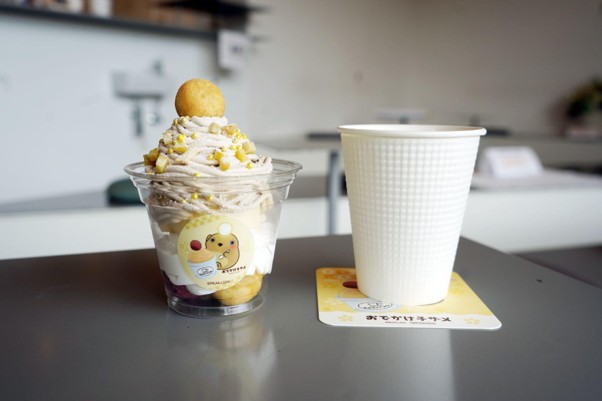 画像1: オムライスを満喫した後は、デザートを食べに「KadoCafe」へ。