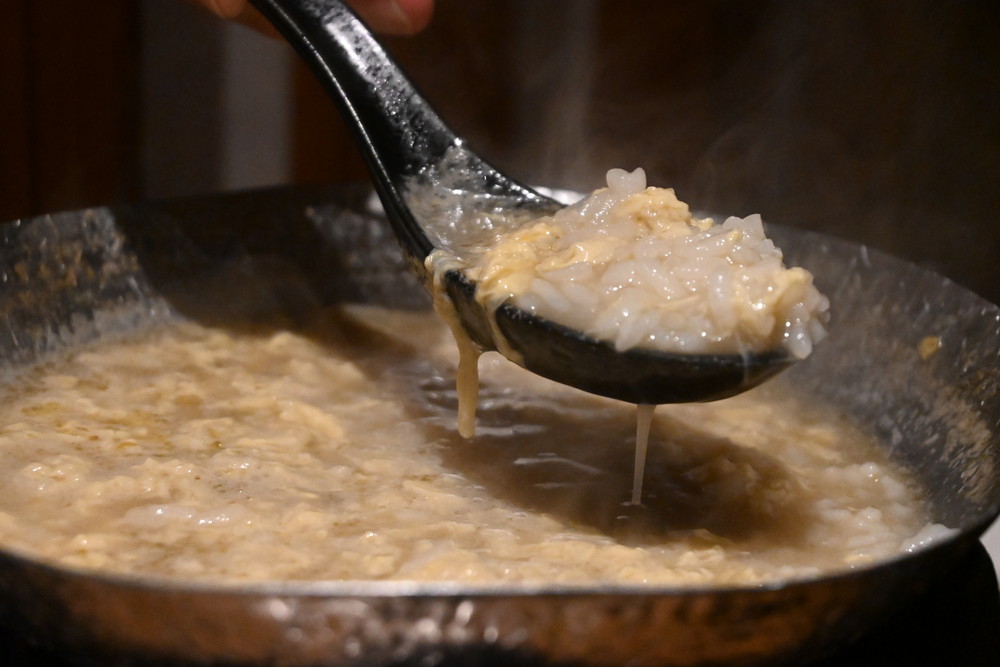 画像5: 夕食は「さつまぐま」で鹿児島の味覚を堪能!「さくらじま黒鍋」がメインのコース