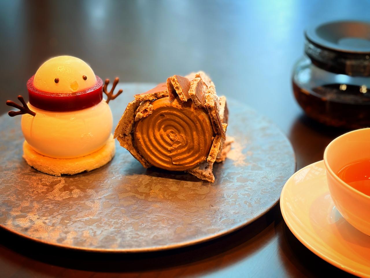 画像1: 【明日から予約スタート】今年のクリスマスに、いつもとは少し違った、黄金に輝くホテルケーキはいかが?