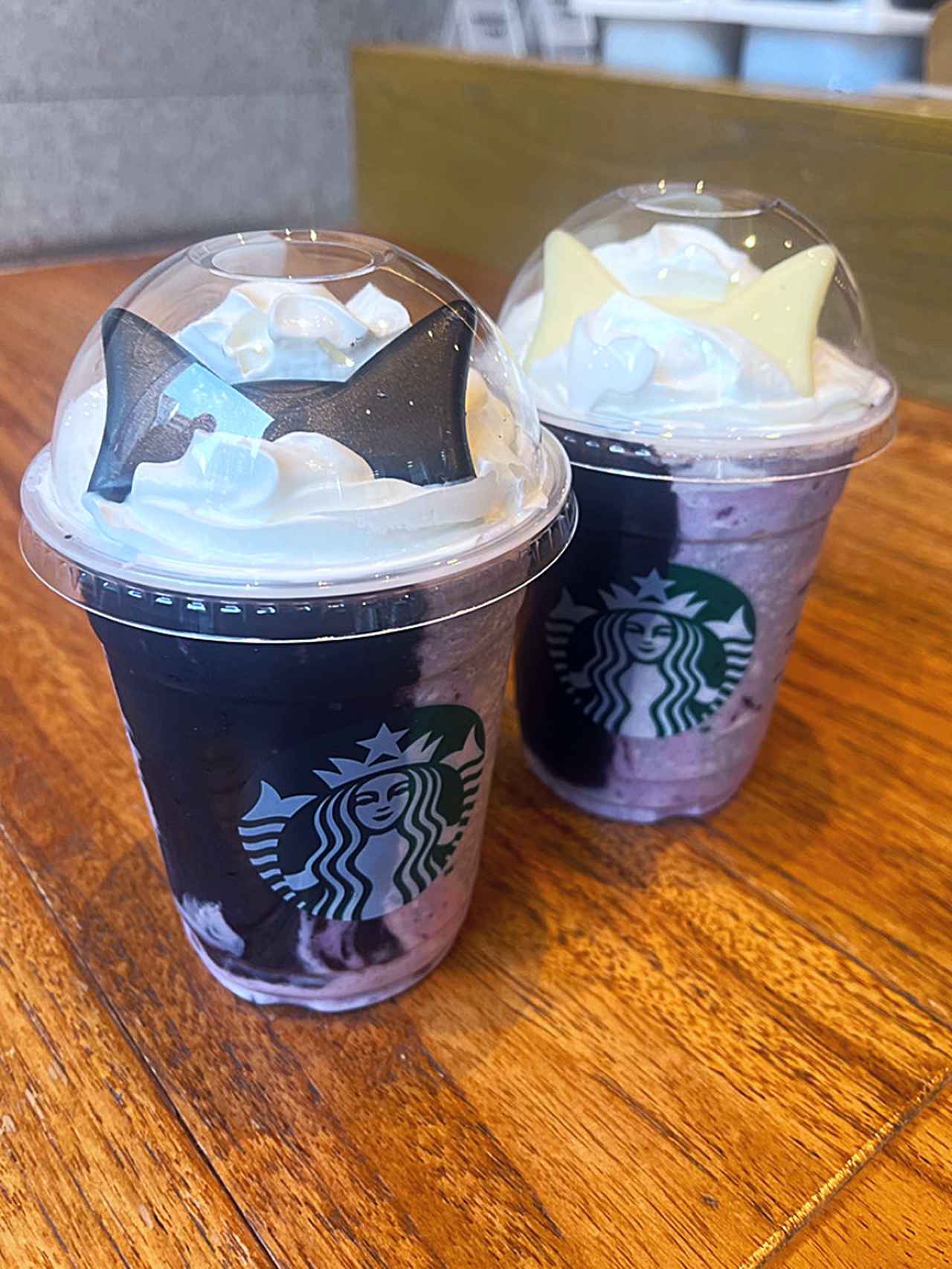 画像: 実際に飲んだブラックベリー ヨーグルト フラペチーノ® 黒耳ver.／白耳ver.