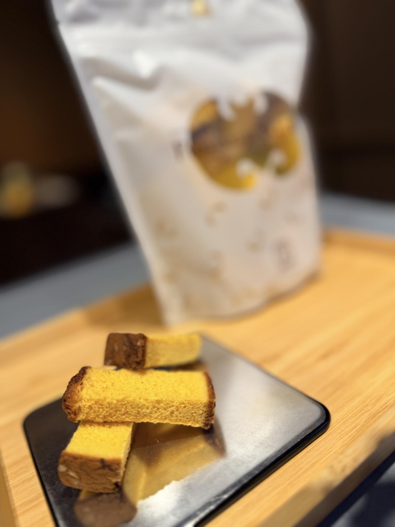 画像: 福砂屋ビスコチョ八十八 販売開始日：2026年10月19日（月） 販売価格：税込864円／袋　(本体価格　800円) 販売店舗：福砂屋 南町田店 ※各日数量限定にてお一人様 2点まで ※各日数量限定の為、早い時間に無くなる可能性がございます。 ＜原材料＞鶏卵(国産)、砂糖、米粉、水あめ、(一部に卵を含む)