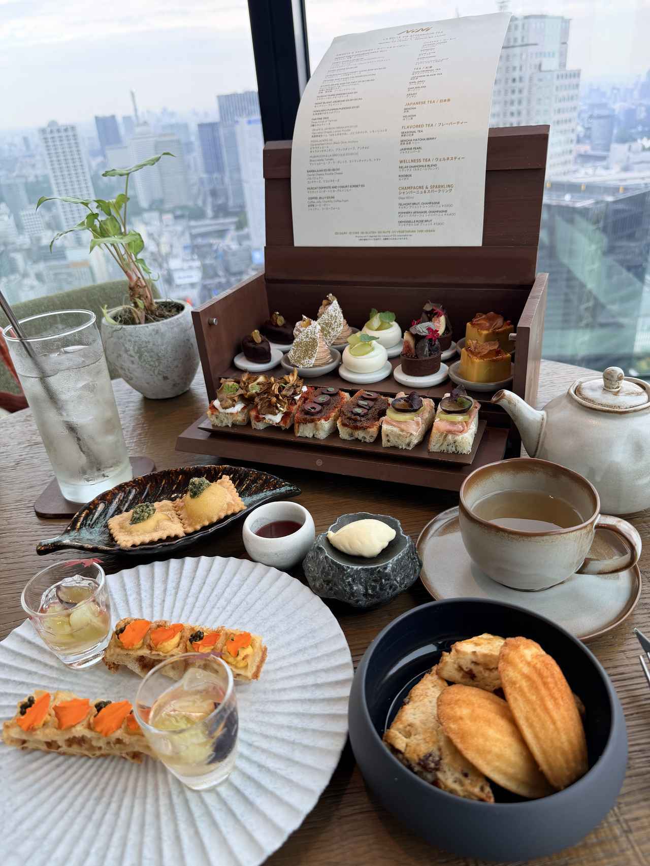 画像9: 巨峰・栗・無花果。秋の実りを38階で♡1 Hotel Tokyo「La Belle Vie Afternoon Tea」
