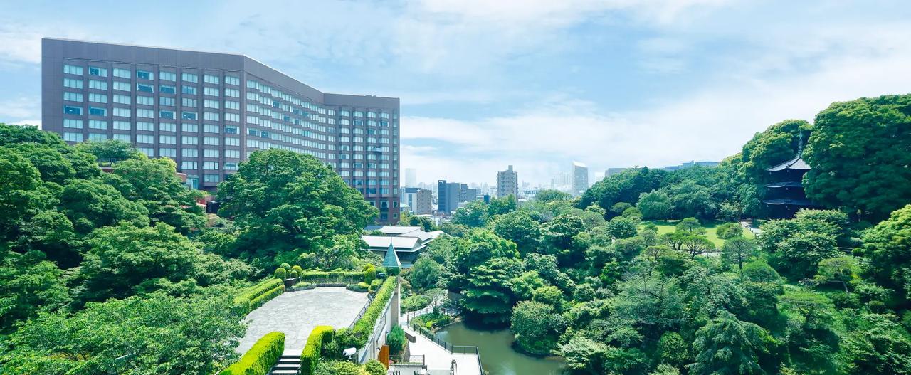 画像4: 自然光あふれる空間と庭園美に調和する、“フォレスタ”のための特別な一着