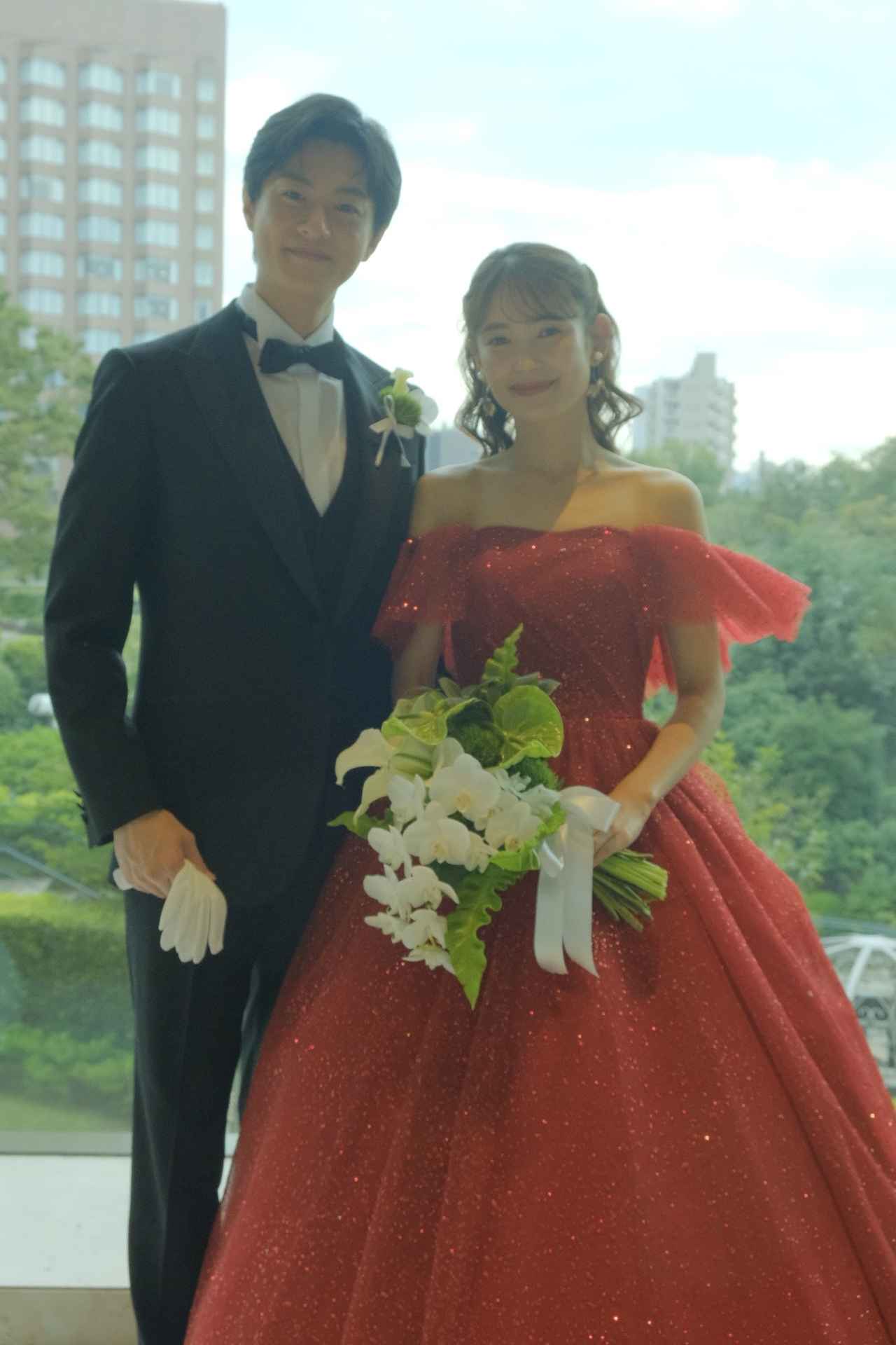 画像3: 自然光あふれる空間と庭園美に調和する、“フォレスタ”のための特別な一着