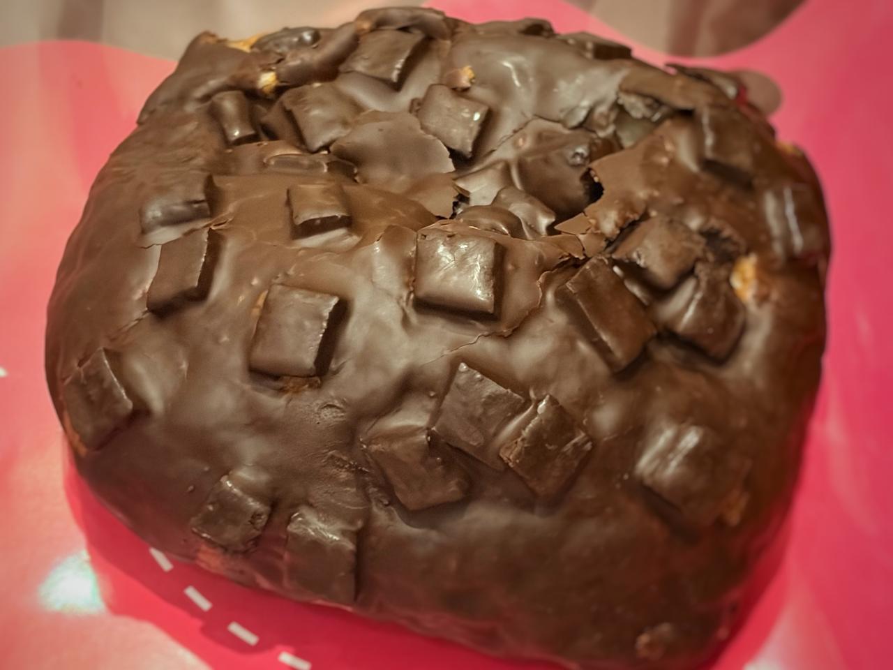 画像4: 「無限クリーム」か、「本気のチョコがけ」か⁈ファミリーマートで至福のスイーツ対決スタート♡