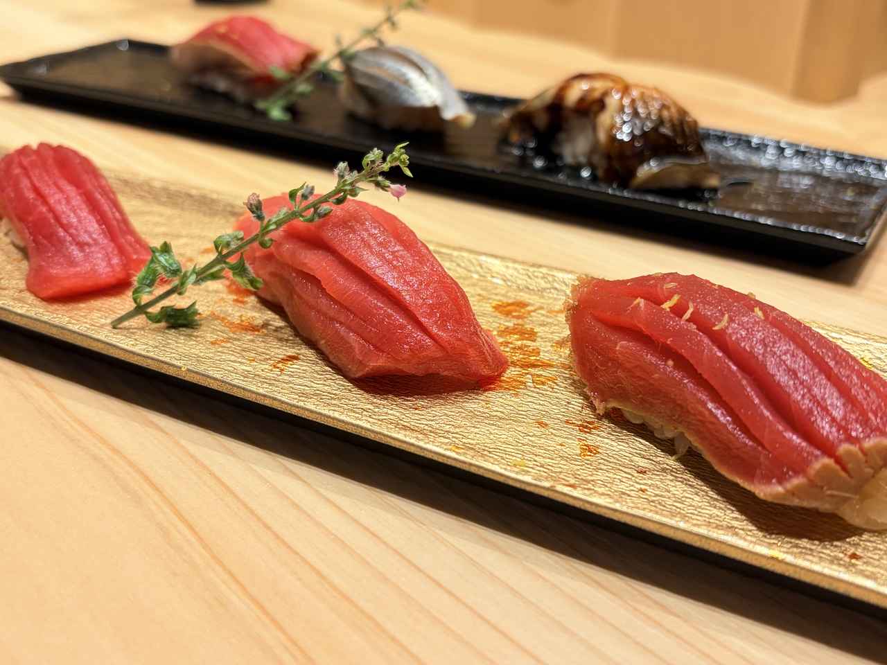 画像: やま幸マグロ三巻のセットも
