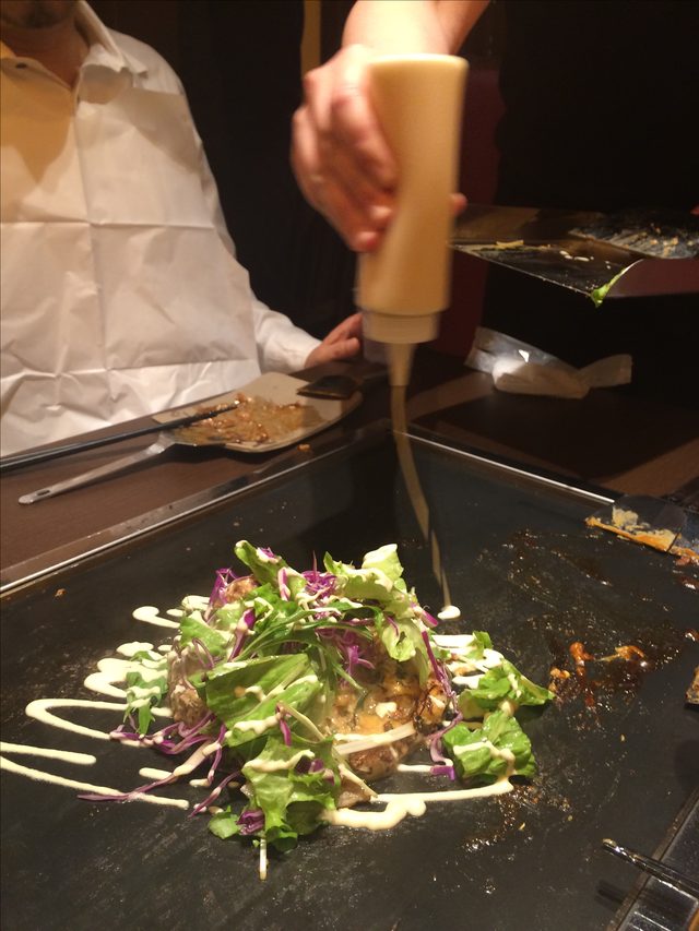 画像: 店員さんがポン酢マヨをかけてくれました