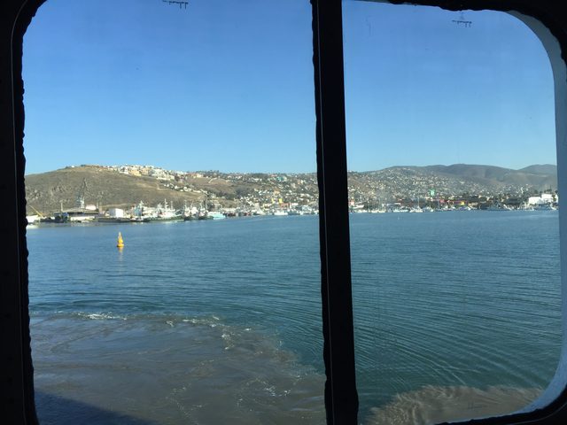 画像5: 船の上ではお金はいらず、カード1枚でなんでもできる。