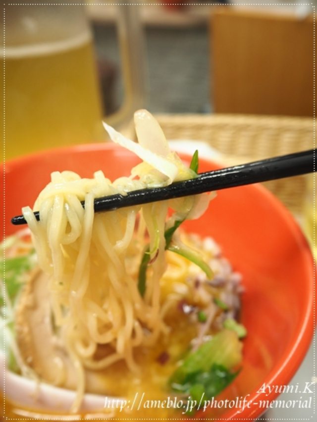 画像2: よってこや 濃厚海老出汁豚骨らーめん