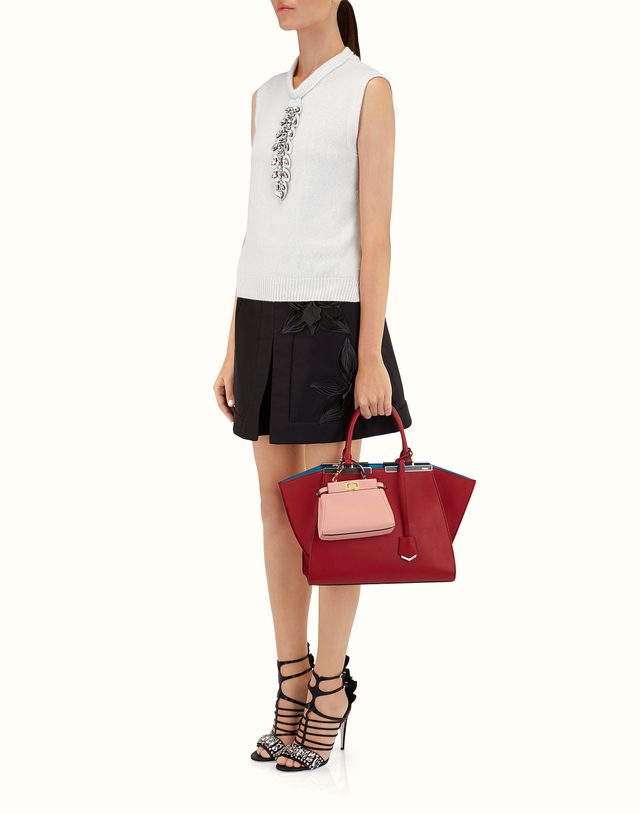 画像: フェンディ マイクロピーカーブ www.fendi.com