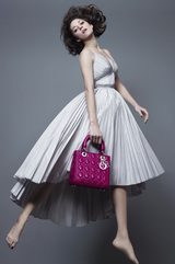 画像: www.handbag.com