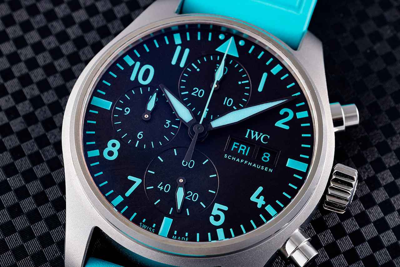 画像: IWC パイロット・ウォッチ クロノグラフ 41 “MERCEDES-AMG PETRONAS FORMULA ONE™ TEAM” 「公式チームウォッチ」【今週の逸本 Vol.242】 - singles （シングルス） - “おひとりさま”にフォーカスした情報サイト