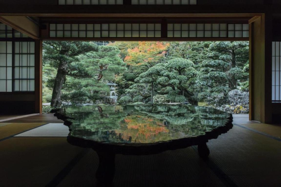 画像: ＜ひとりの贅沢＞『京都紅葉リフレクション　通常非公開「旧邸御室」貸切鑑賞　東寺は一般の夜間開門時間10分前に優先入場！　温泉付き「ホテルモントレ京都」　２日間』｜クラブツーリズム
