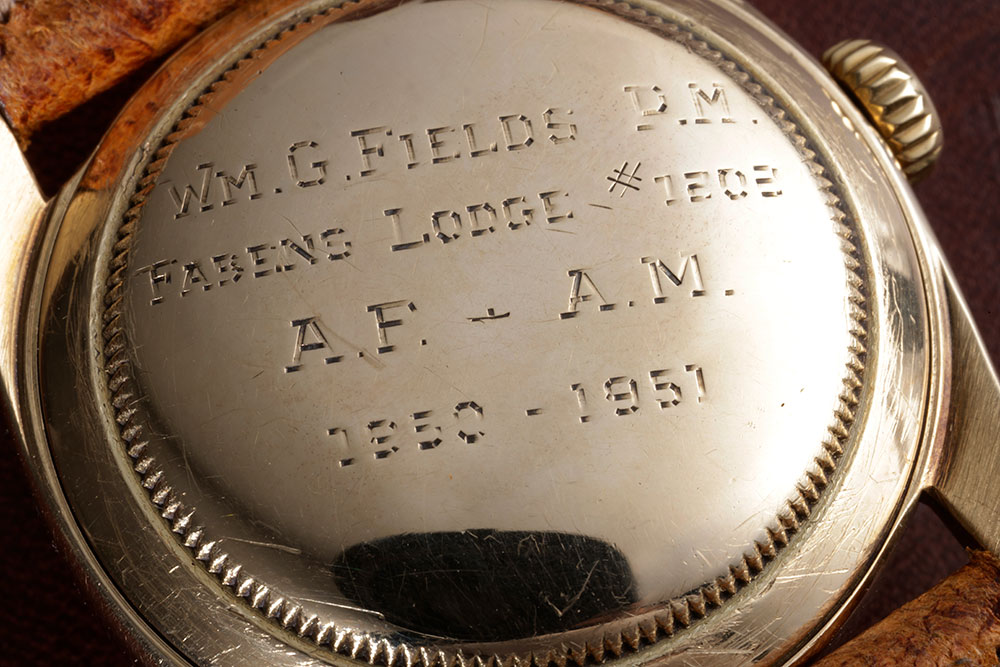 画像: 「WM.G.FIELDS PM〜」の刻印。長い時を経ても残る、アンティークならではの趣だ