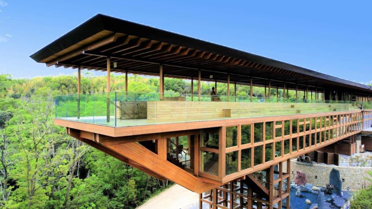 画像: ＜女性限定ひとりの贅沢＞『わたしと向き合う　はじめての淡路島　２日間　～絶景のヨガと劇場レストランを体験～』｜クラブツーリズム