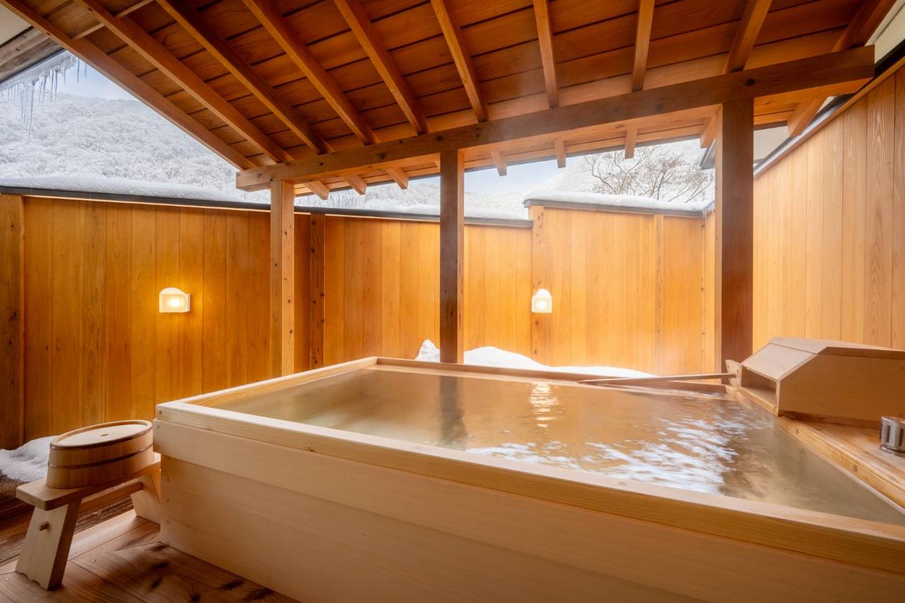 画像: <ひとりの贅沢>『会津の奥座敷・老舗の湯宿でお寛ぎ 渓谷美の絶景と共に静寂の時を過ごす 会津芦ノ牧温泉「丸峰観光ホテル 離れ山翠」4日間』<プチ暮らすような旅>|クラブツーリズム