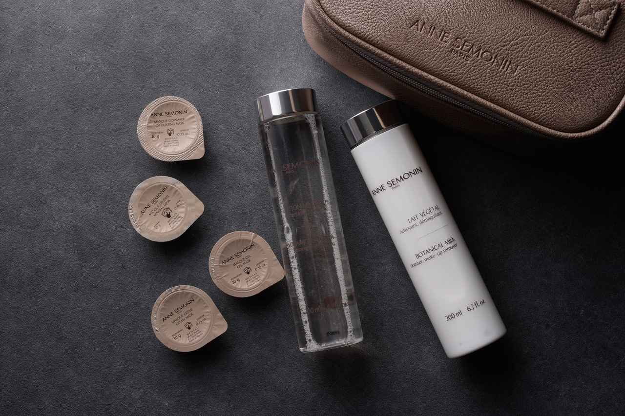 画像: パリ発のスパブランド「アンヌセモナン」の、ホリデーシーズンを彩るコフレ。24,000円(税込)