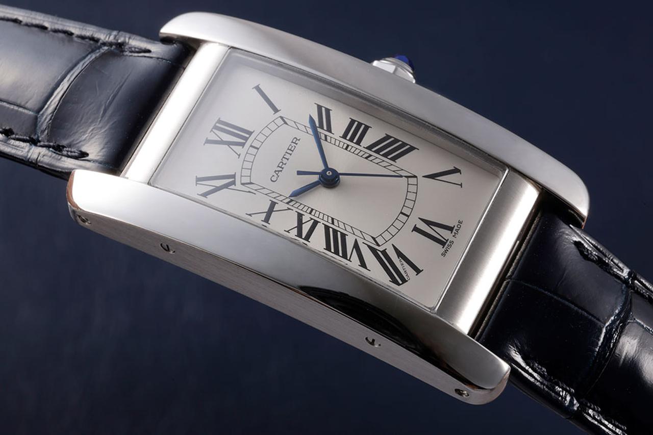 画像: カルティエ タンク アメリカンMM「縦の美しさを纏う」【今週の逸本 Vol.312】 - singles （シングルス） - “おひとりさま”にフォーカスした情報サイト