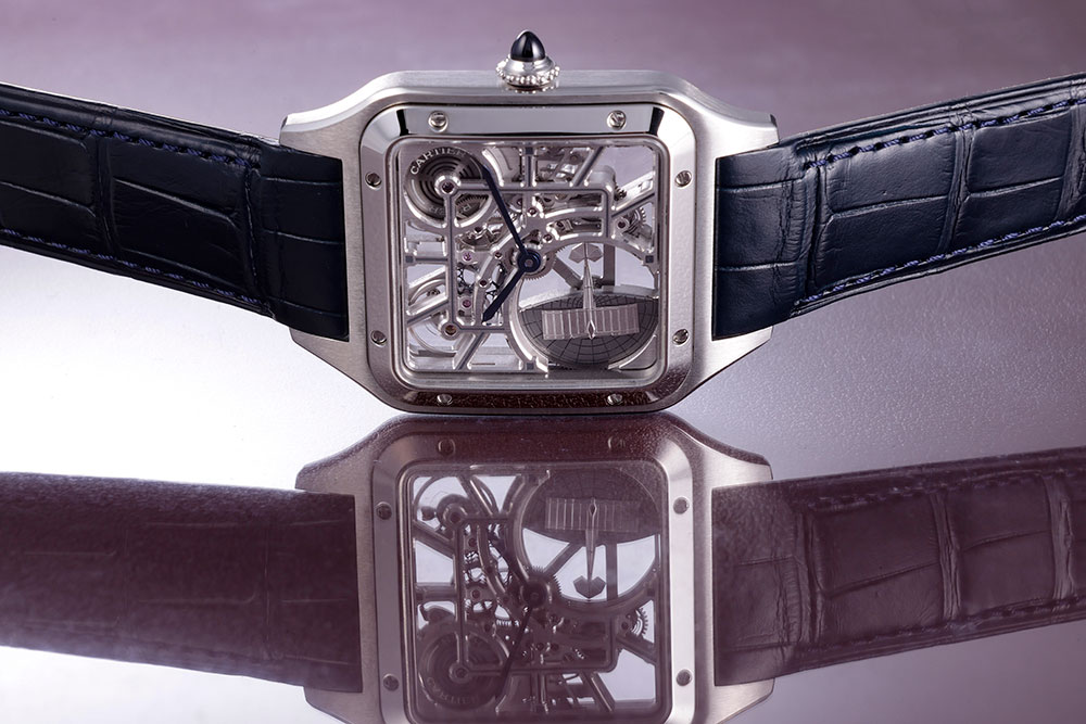 画像: ムーブメントの構造美を余すところなく見せるスケルトン仕様