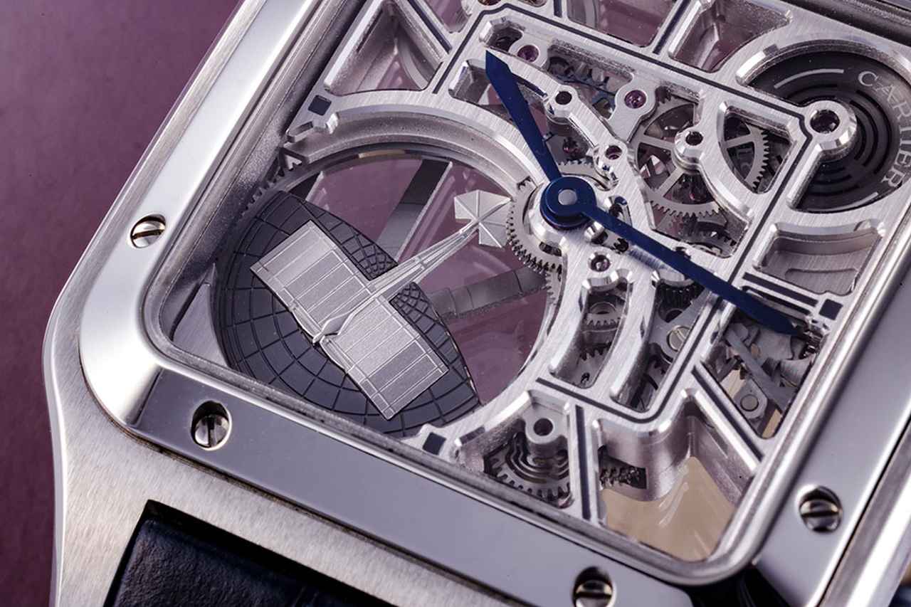 画像: 飛行機を上から見た形に仕立てたマイクロローターが印象的