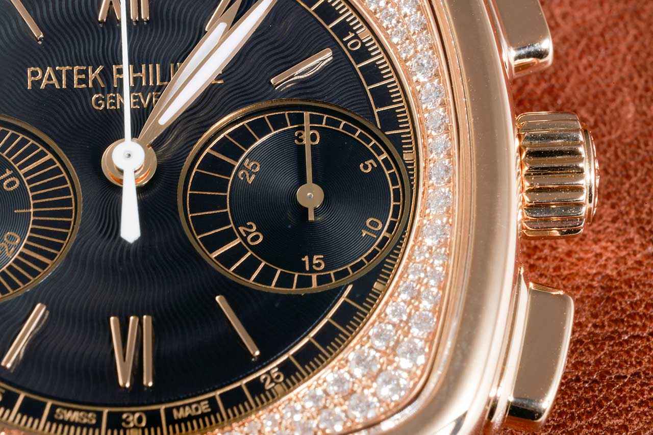 画像: 3時位置には瞬時運針式の30分積算計