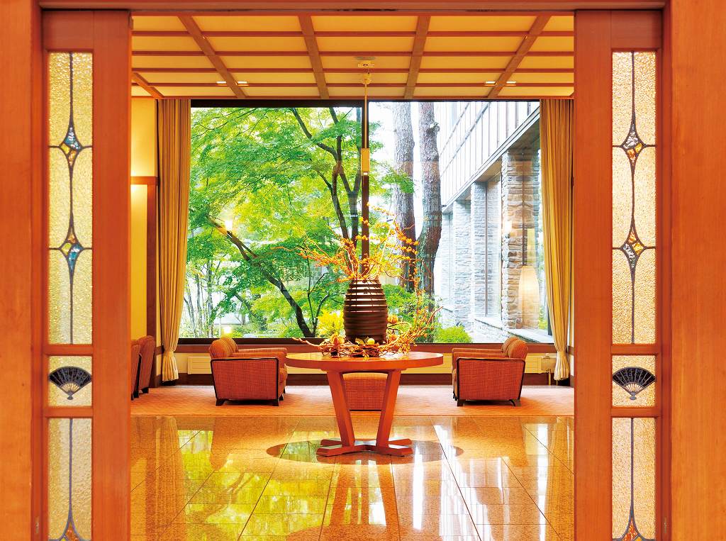 画像: <ひとりの贅沢>『名湯と名宿でゆったりと寛ぐ…上林温泉「仙壽閣」と草津温泉「季の庭」3日間』<ゆったり滞在>|クラブツーリズム