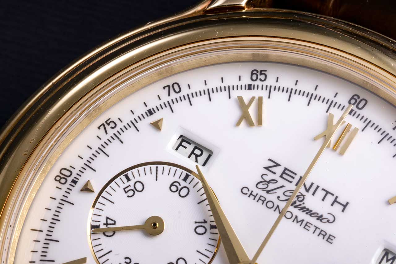 画像: 10時側に備わる曜日の表示