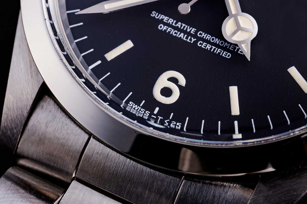 画像: 夜光にトリチウムを用いた時代の証「SWISS-T < 25」の表記