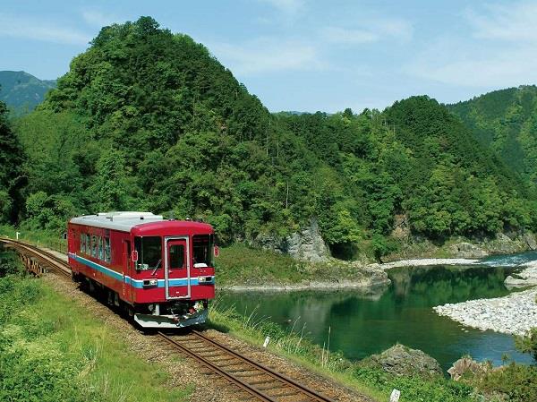 画像: <ひとり旅>『養老&長良川鉄道2つのローカル線に乗車!愛知・岐阜の地域密着鉄道の旅 2日間』|クラブツーリズム