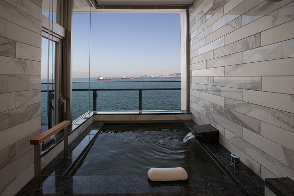 画像: ＜女性限定ひとりの贅沢＞『津和野の温泉宿「ゆとりろ津和野」と全室温泉展望風呂付き　下関温泉「風の海」　ふたたび訪れたい萩・津和野・山口　３日間』｜クラブツーリズム