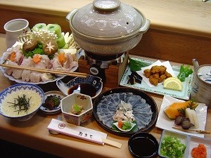 画像: ＜ひとり旅＞『とらふぐの高級ブランド「若狭のふぐ」尽くしの昼食と文人墨客に愛された西山酒造場でお三時（おささ）タイム』【新大阪】｜クラブツーリズム